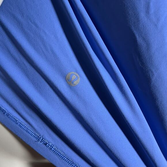 Lululemon Periwinkle Blue Athletic Tank Top Built In Bra 6 - Picture 8 of 8
